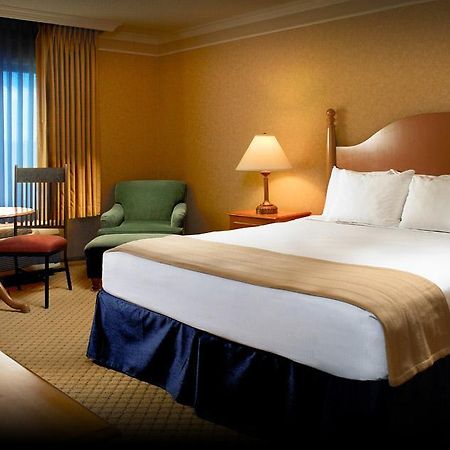 Xandria Hotel Warri Экстерьер фото